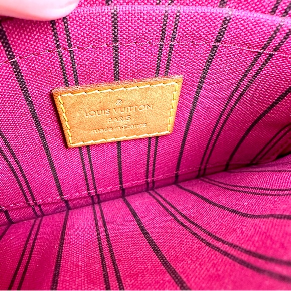 Louis Vuitton Monogram Neverfull Pouch with pink interior and box - Picture 8 of 14